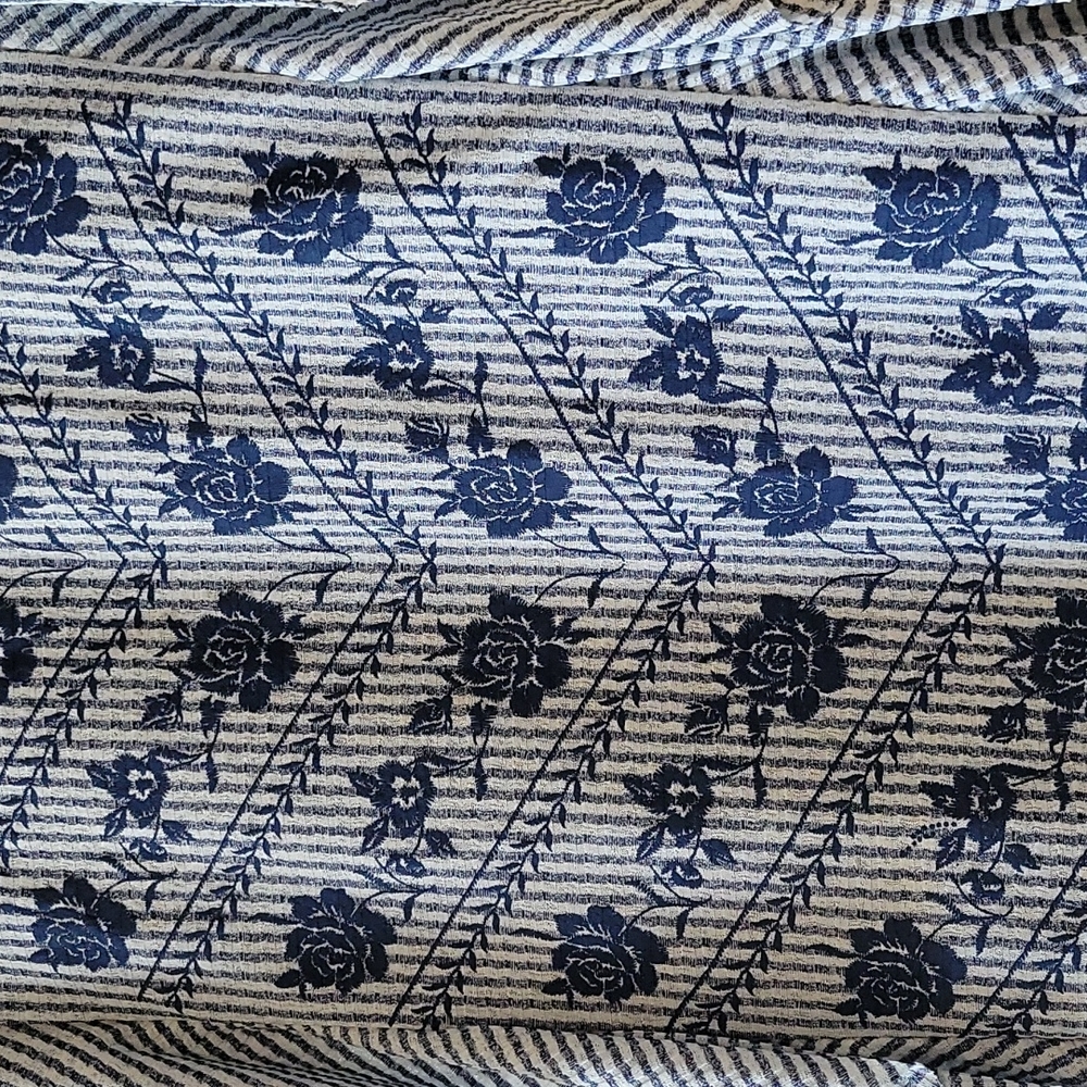 Blue and white striped floral blouse with flutter sleeves - Picture 2 of 4